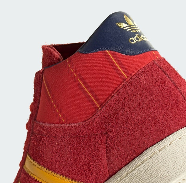 ジャバ― ハイカット レッド 2026